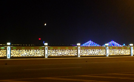 華體照明首款構筑物與照明一體化產(chǎn)品亮相鄂爾多斯康巴什五號橋