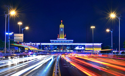 四桿變一桿，華體這些“共享桿”，長沙市長親臨視察